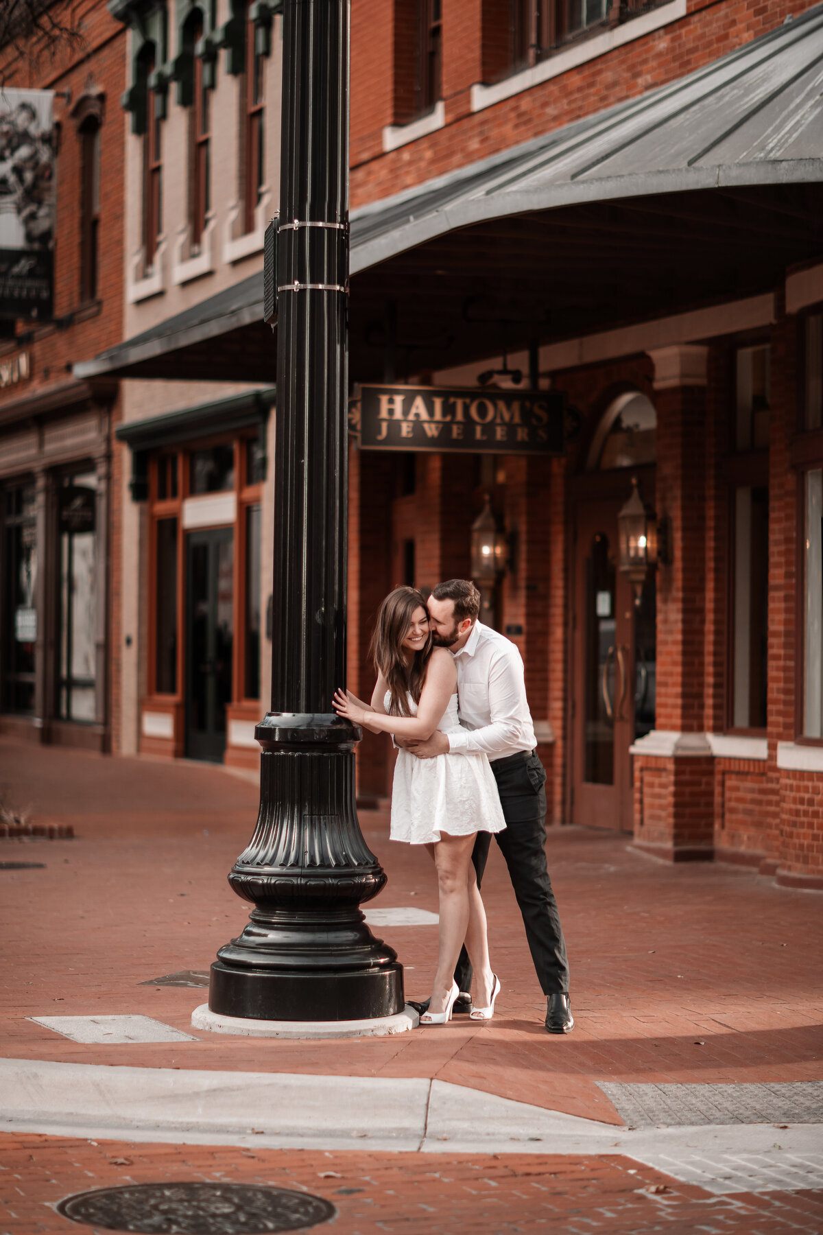DOWNTOWN FORT WORTH ENGAGEMENT 