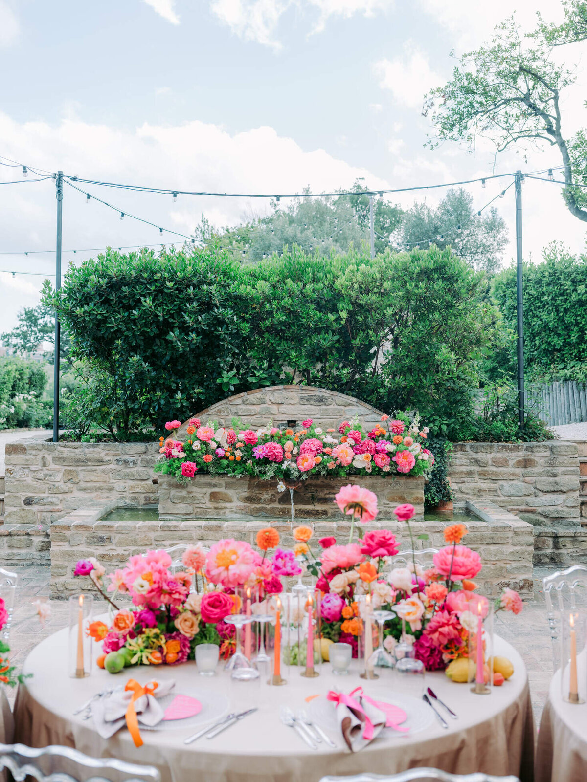 elegant-and-colorful-floral-table-decoration2