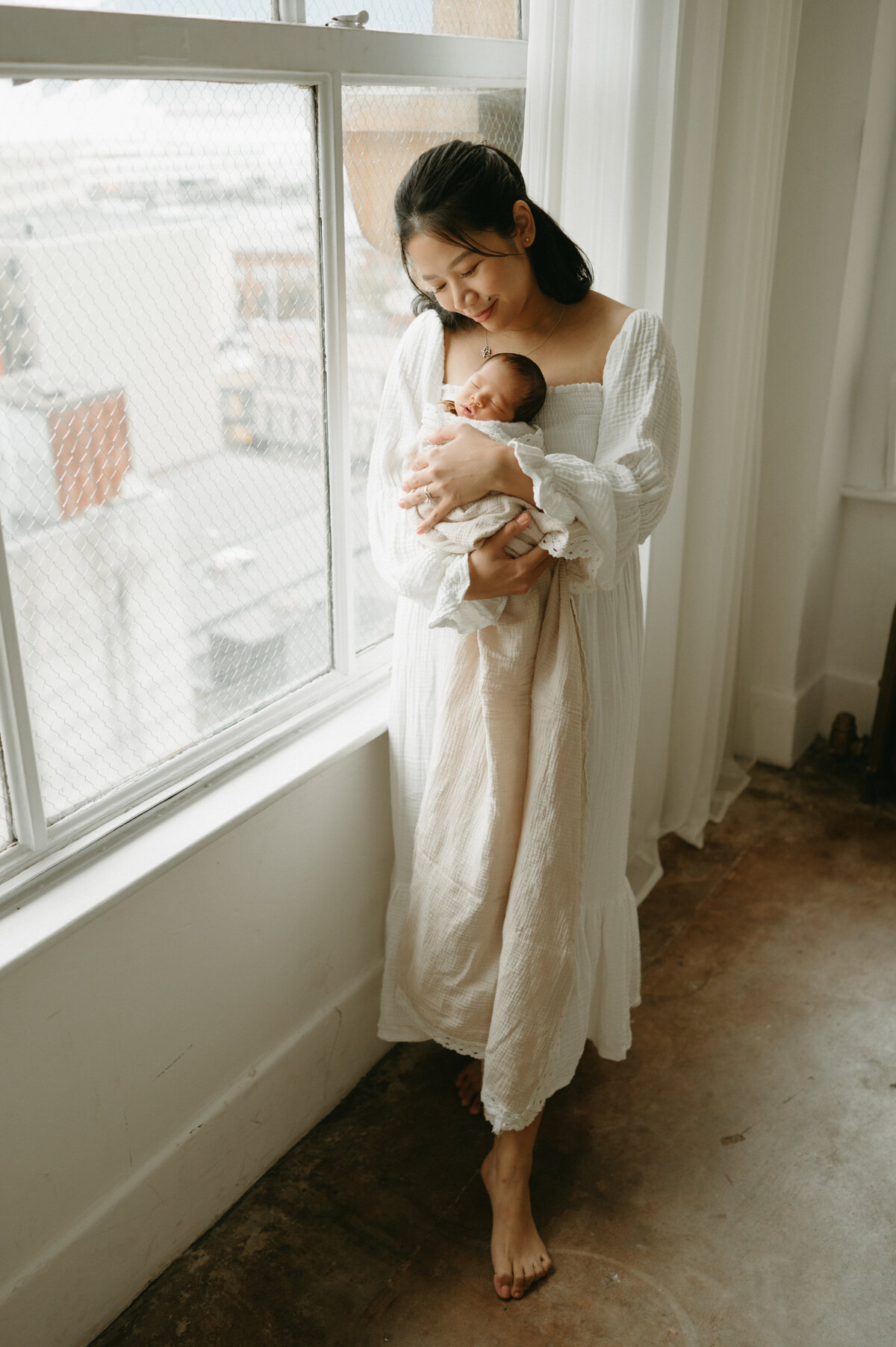 Jessica_newborn_session_gastown (9 of 25)