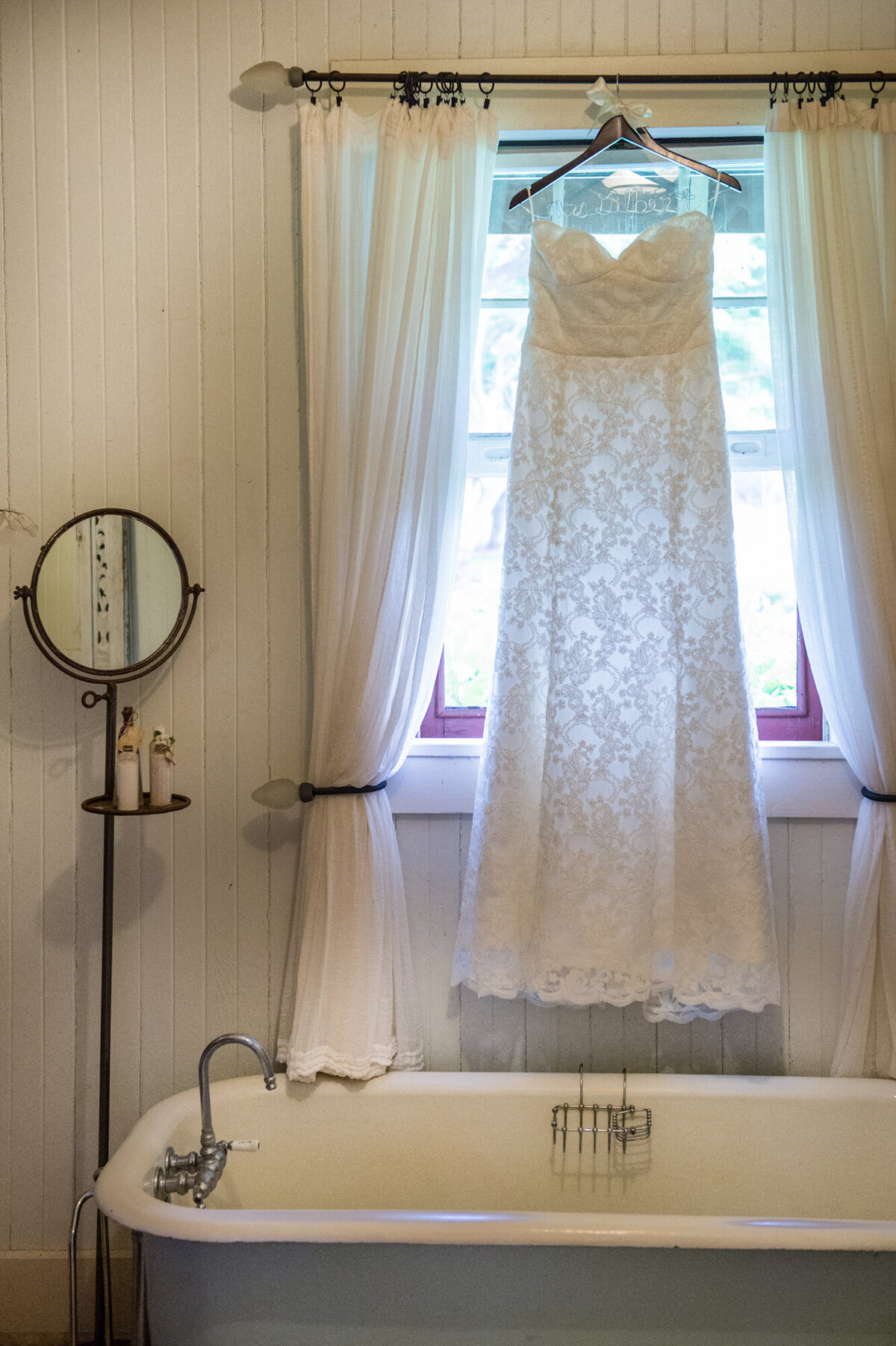 intimate-maui-hawaii-destination-wedding-photographer-3