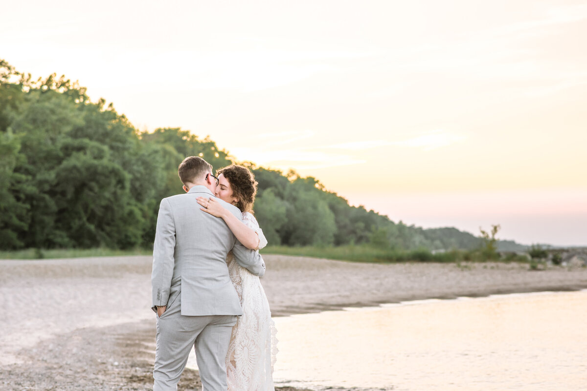 Mei Lin Barral Photography_Chicago-queer-beach-forest-intimate-wedding-555(1)