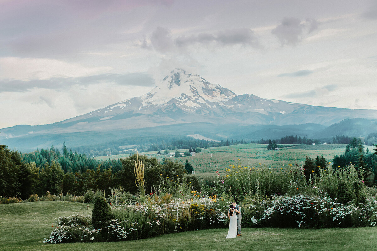 Hazelwood_Photo-Oregon-Wedding-Photography-Mt.-Hood-Organic_Farms-