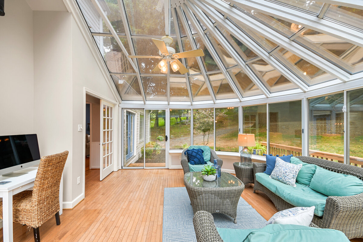 Beautiful sunroom with glass ceiling