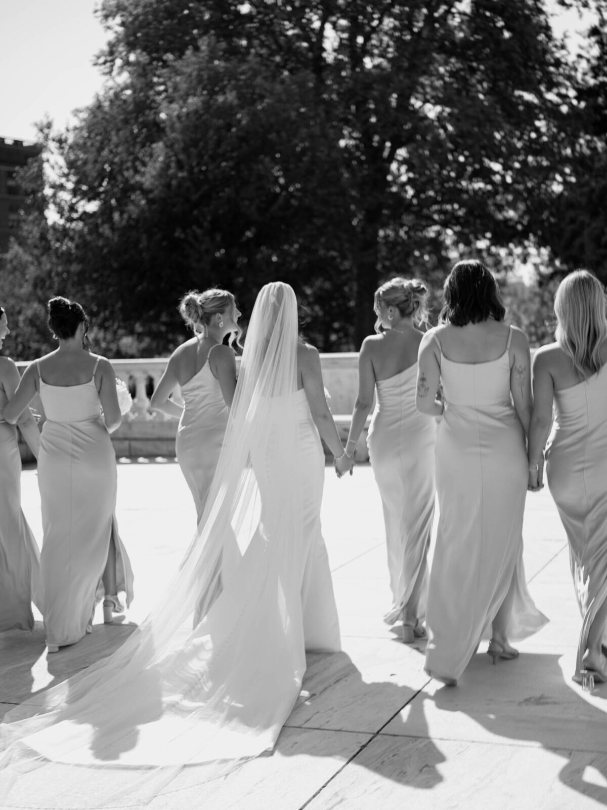 Wedding day portraits at the Cleveland Art Museum