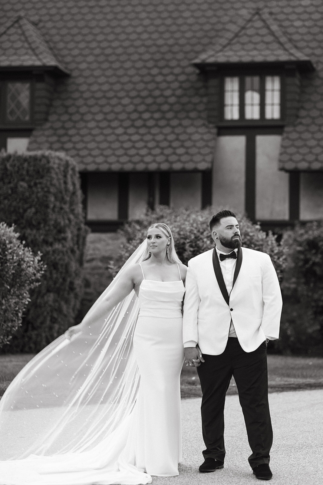 black-and-white-wedding-couple-photos-saint-clements-castle
