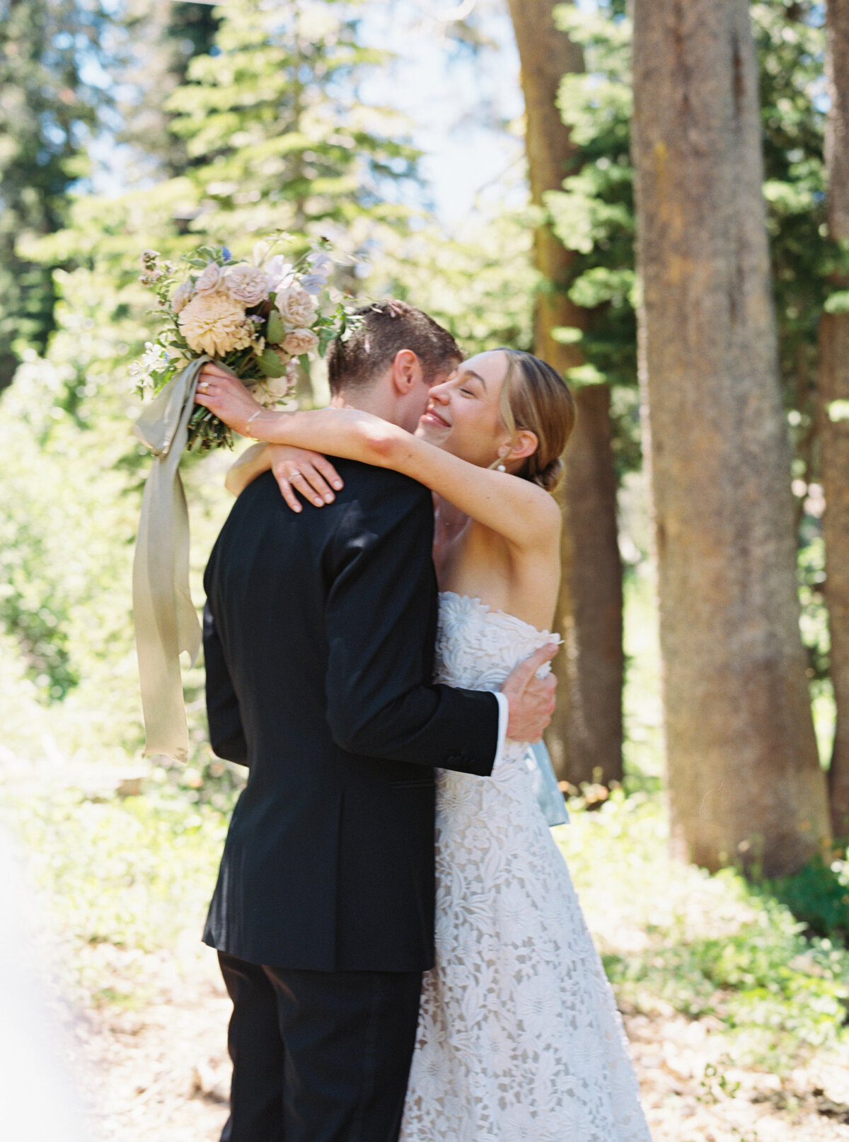 Lake_Tahoe_Ski_Resort_Wedding_013