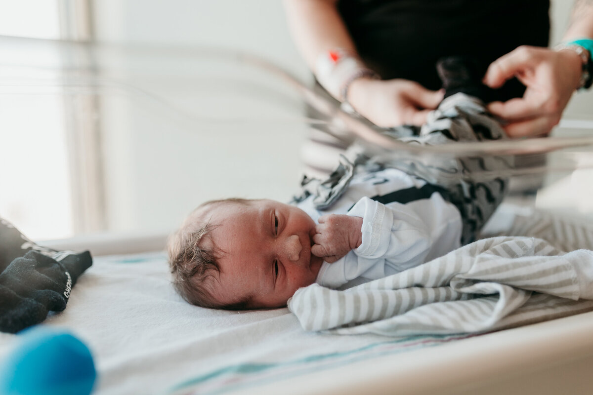 NWA fresh 48 photographer, fresh 48 photography near me Northwest Arkansas, newborn baby photography 
