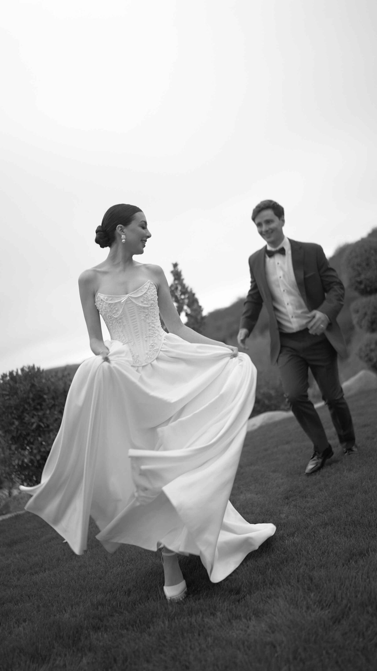 JuenePerch-BW-Couple-Reception
