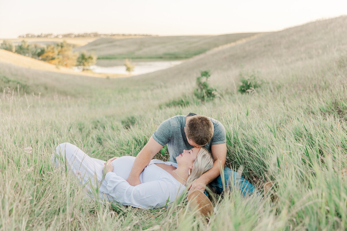 joy-ranch-maternity-session-florence-sd (181)