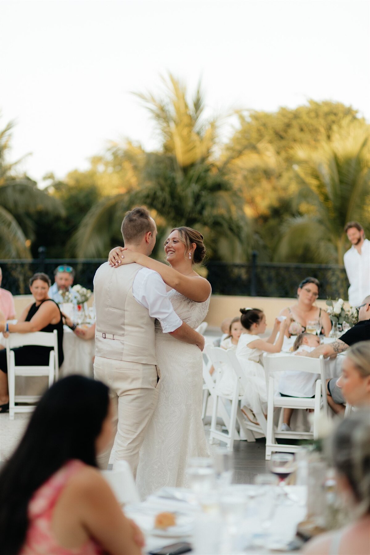 Hanna & Matt - Entrance & First Dance-43