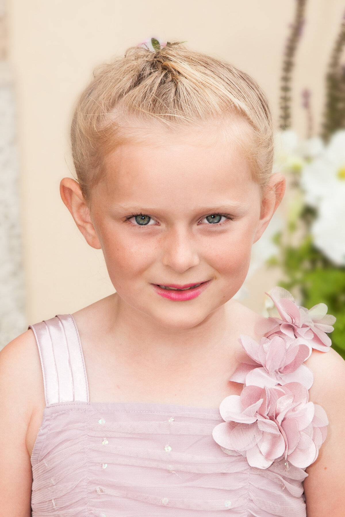 pro-story-photography_happy-girl-at-wedding-pink-dress_pentillie-castle_cornwall