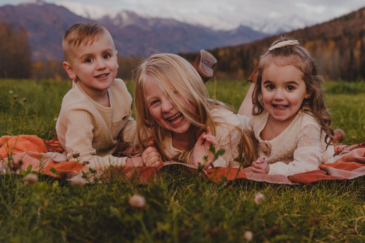 9L0A0541Alaska_EagleRiver_FamilySession