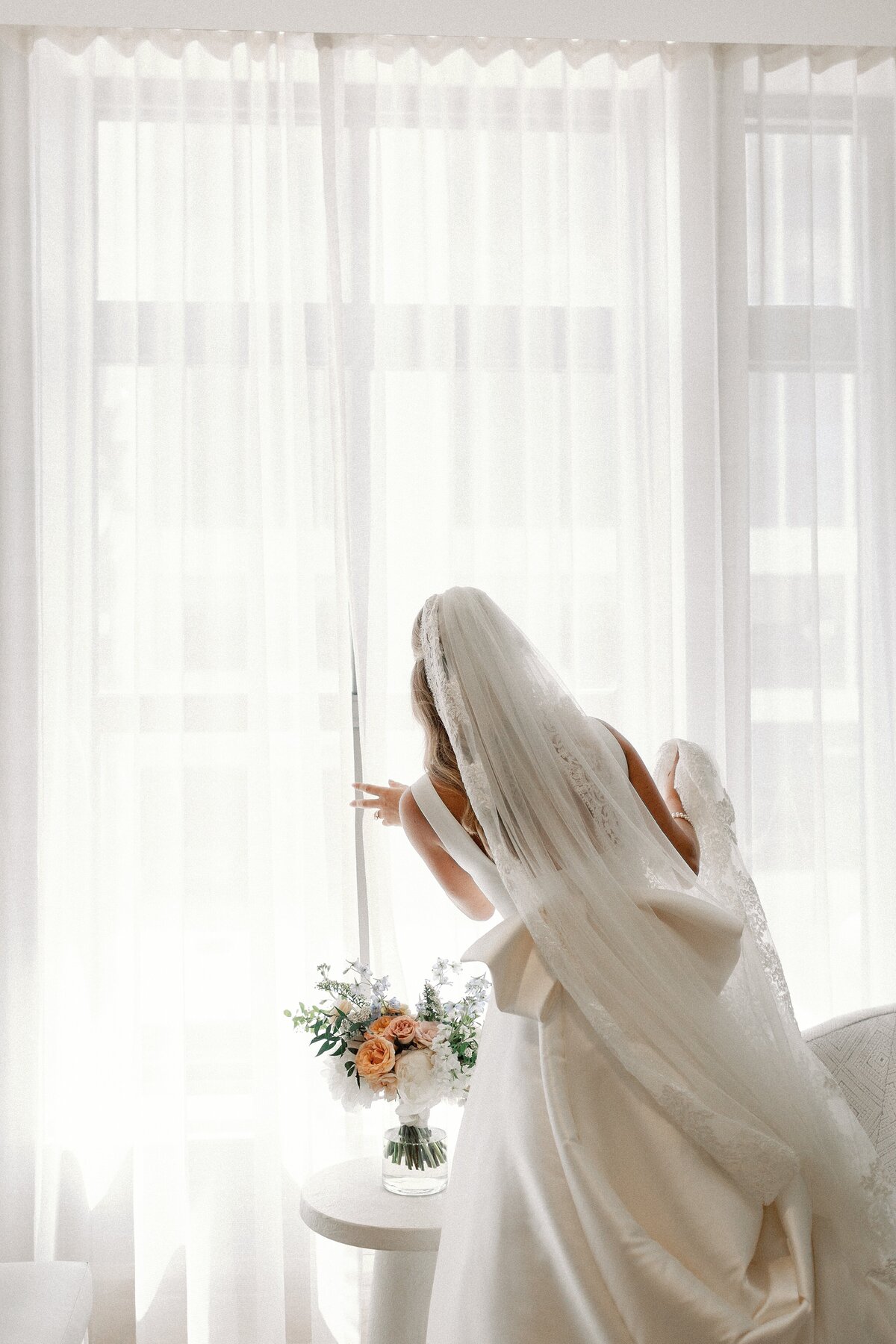 White 0199