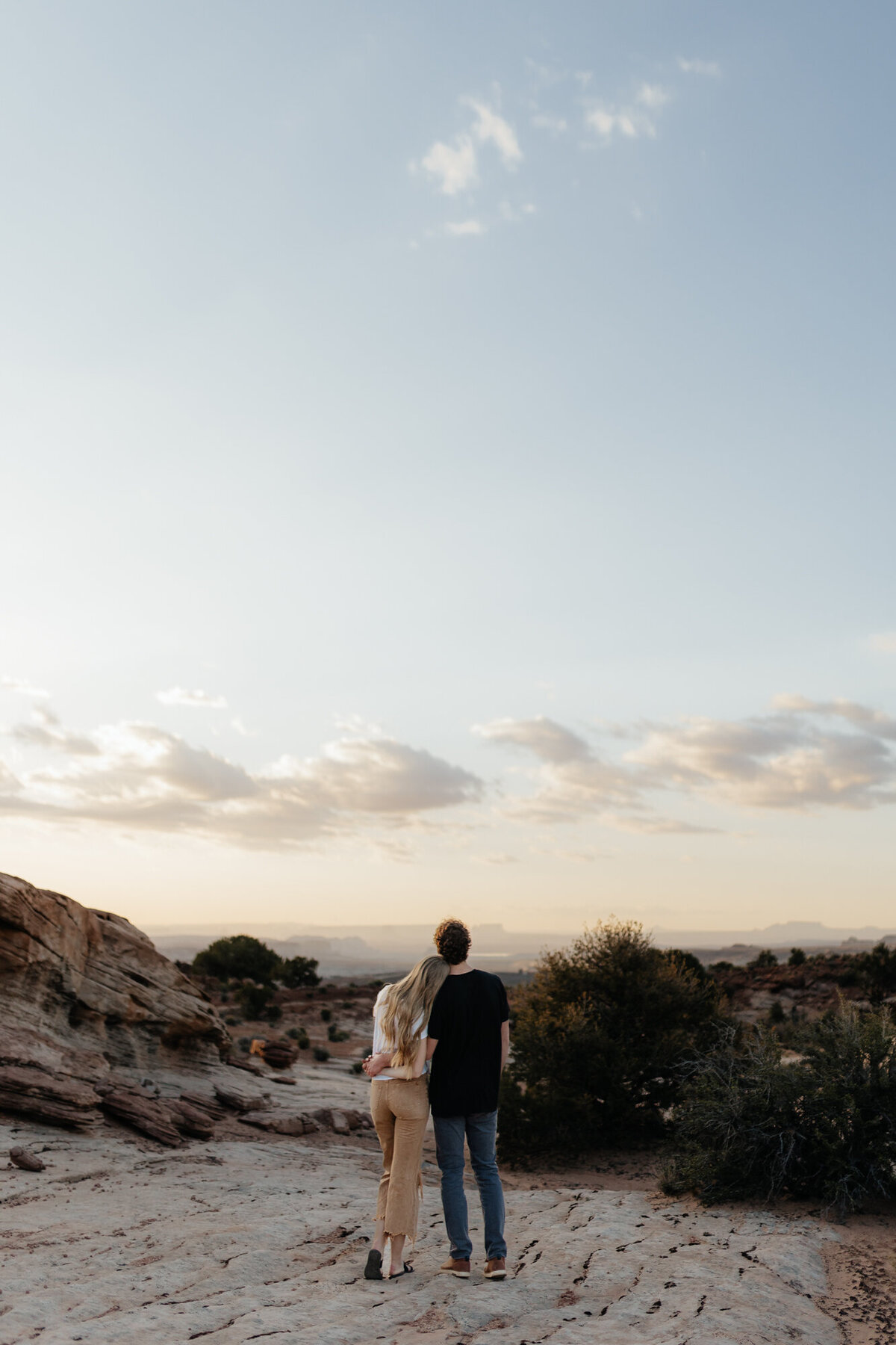 Utah-Lake-Powel-Sunrise-Engagement-10