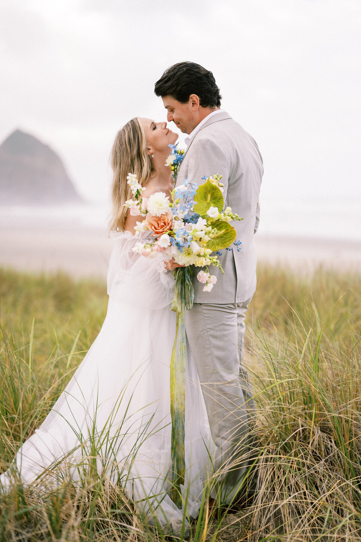 cannon-beach-oregon-elopement-14