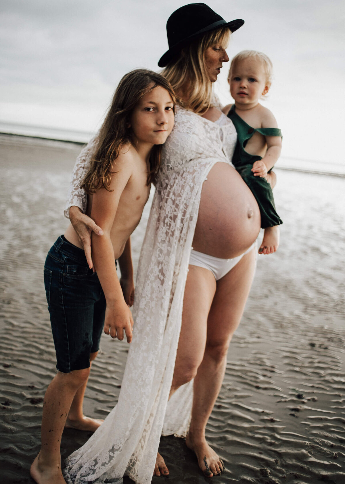 sussex-family-photographer-beach-photoshoot-sussex-family-photographer-RZ9A1292