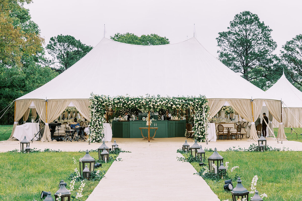 wedding-sailcloth-tent-floral-entry