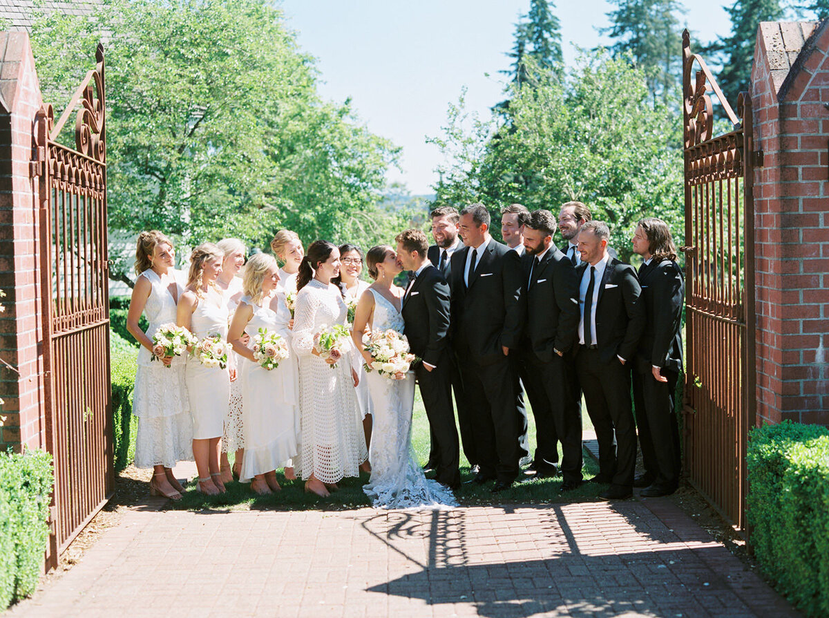 Carlos-Hernandez-Photography-Megan-Trevor-Wedding-Portland-Oregon-173