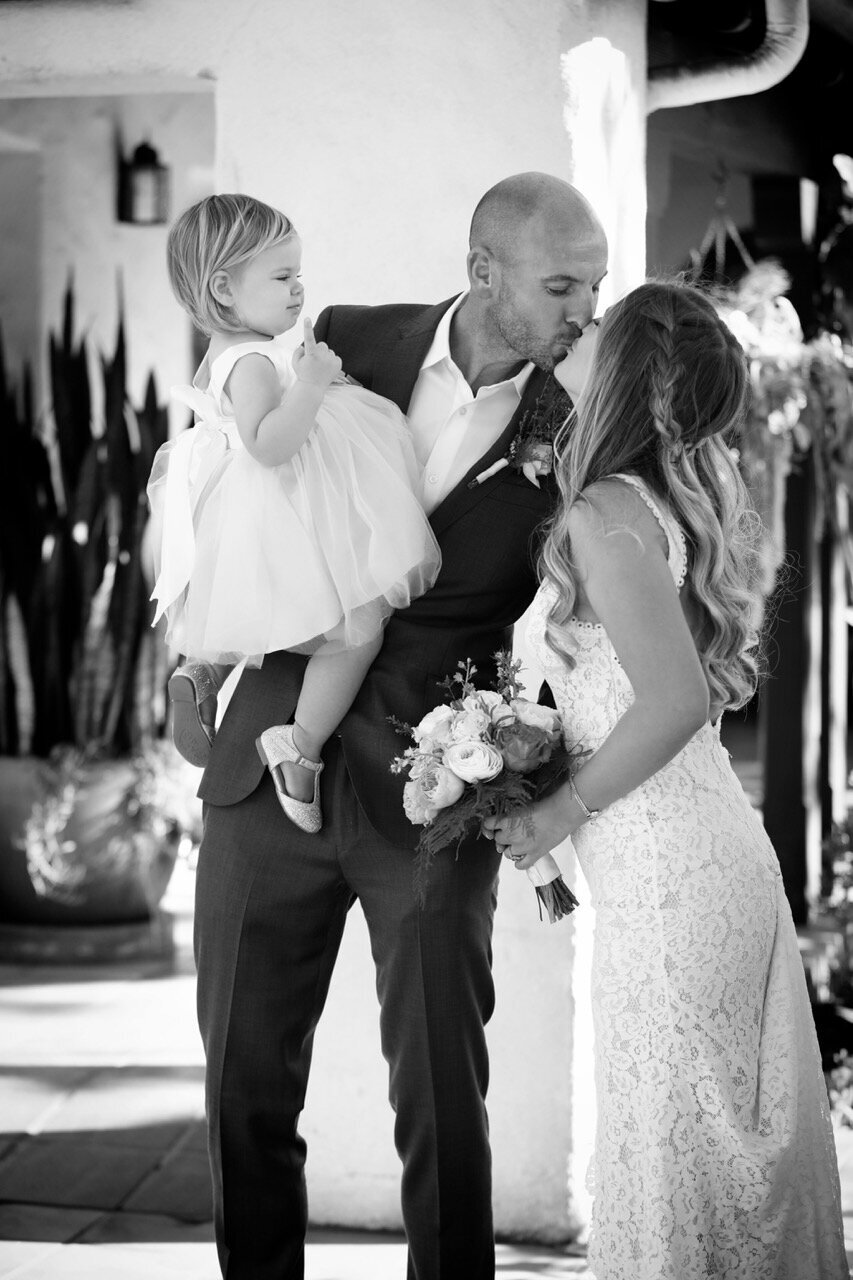 30-couples-love-marriage-wedding-engagement-orange-county-lauren-ford-photography.