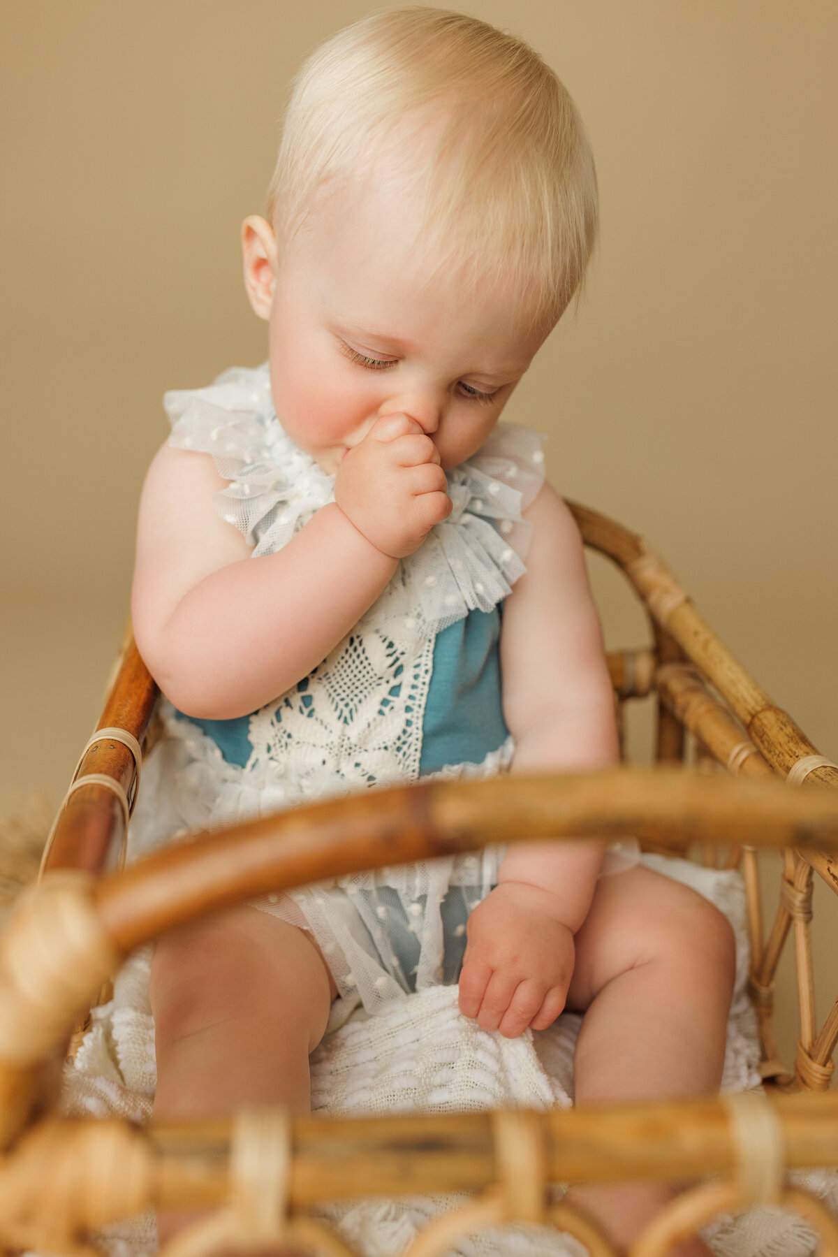 Maggie Sapp One Year Joey Winn Portrait Studio 2023 (9)