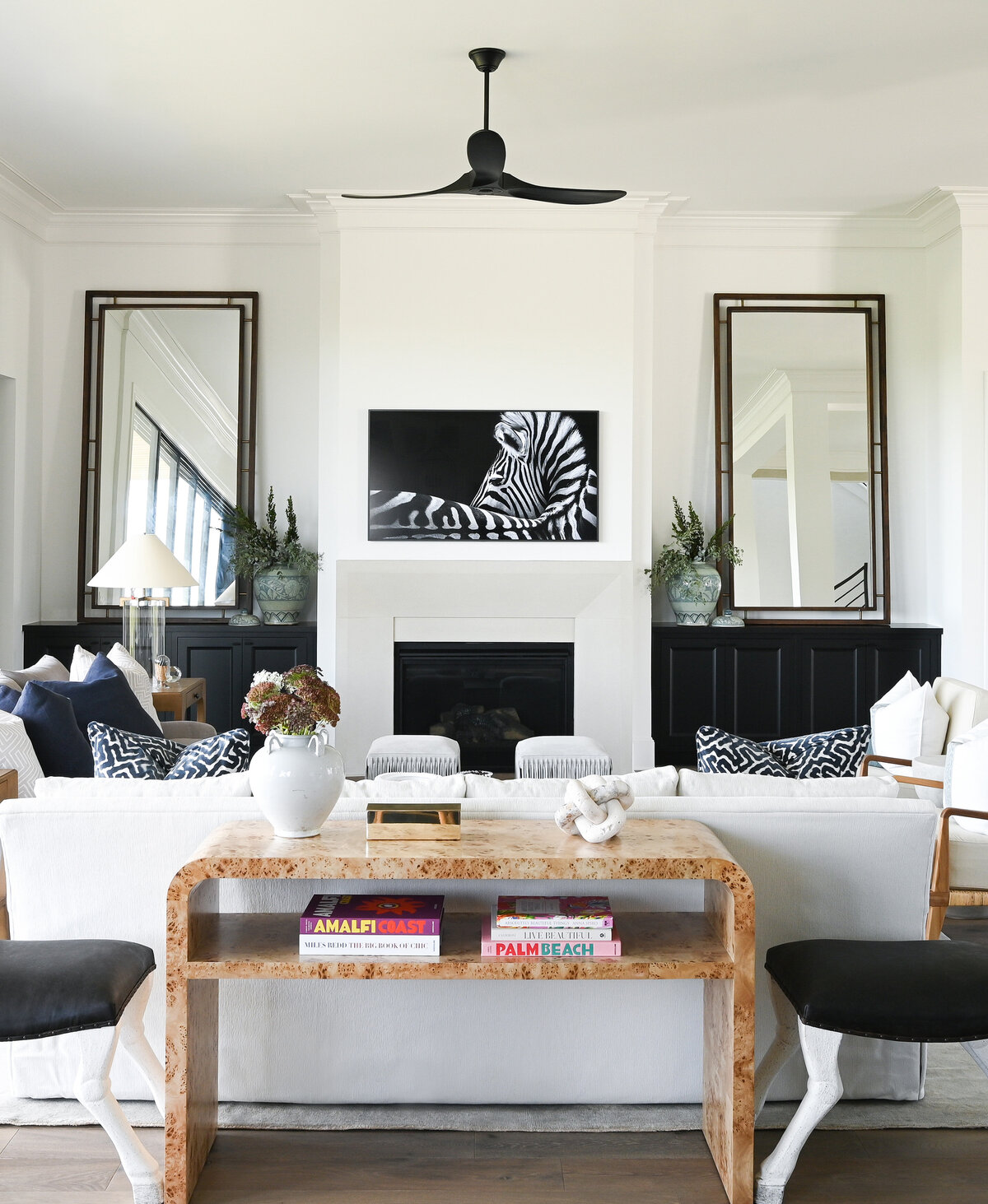 living room design with modern design