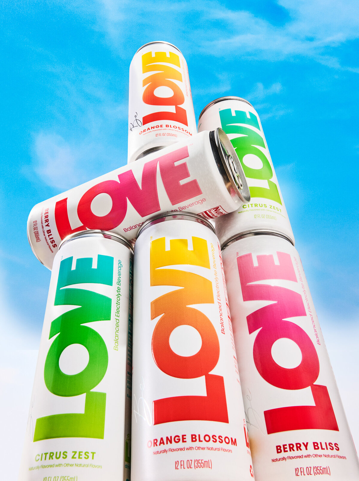los-angeles-beverage-photographer-drinks-photography-lindsay-kreighbaum-be-love-electrolyte-drink-still-life-lifestyle-canned-drink-27