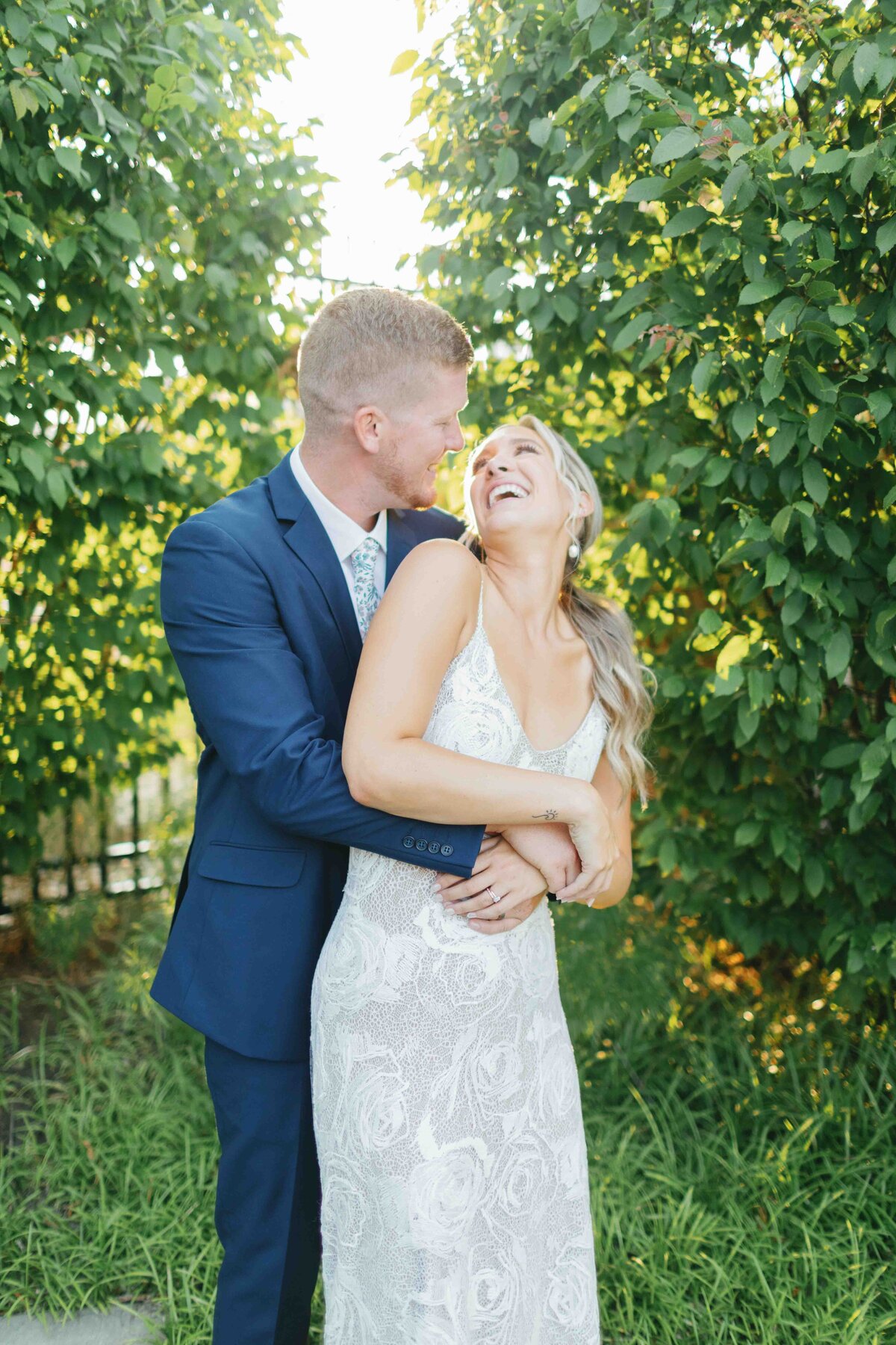 love-whimsy-events-dayton-wedding-planner-the-steam-plant-holly-noel-photo (40)