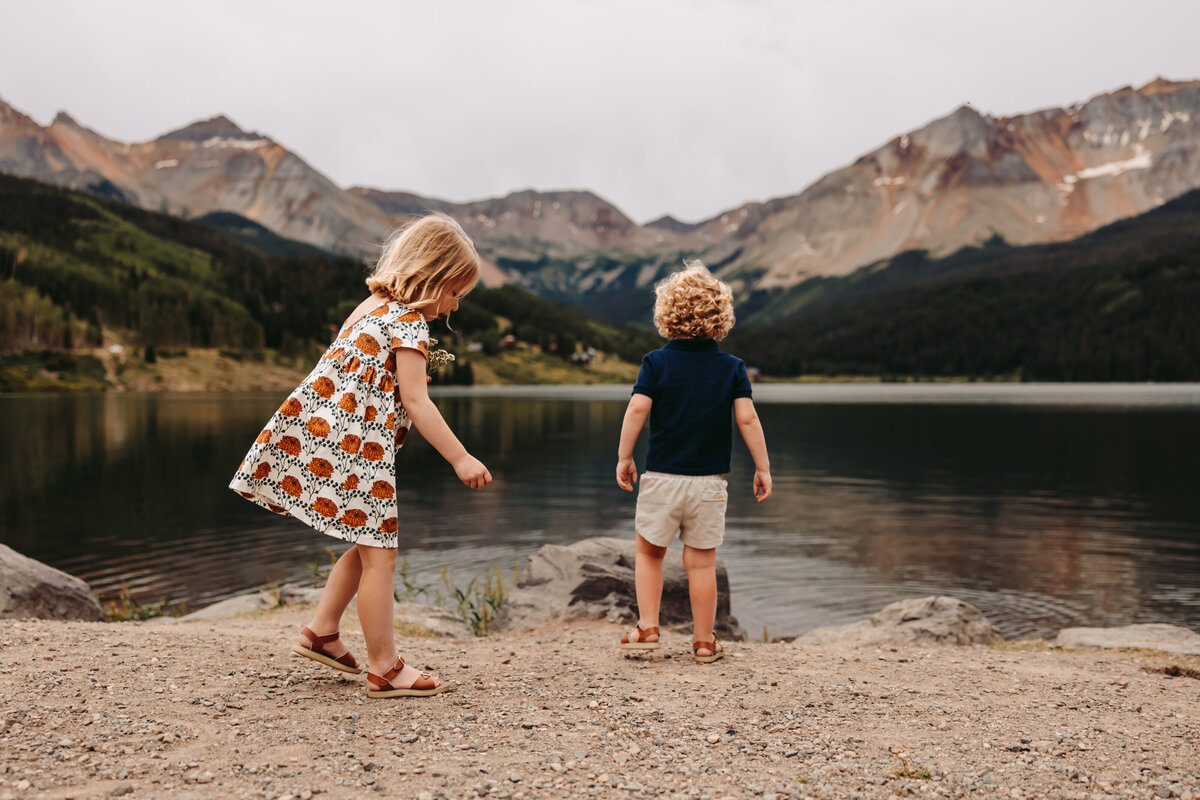 Outdoor family session in Telluride at Trout Lake.