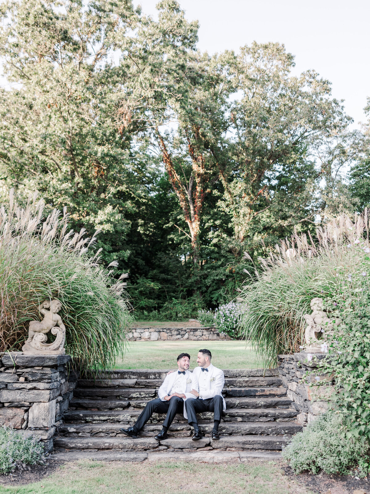 brittany-graf-photography-andrew-anthony-wedding-saint-clements-castle-portland-ct-74