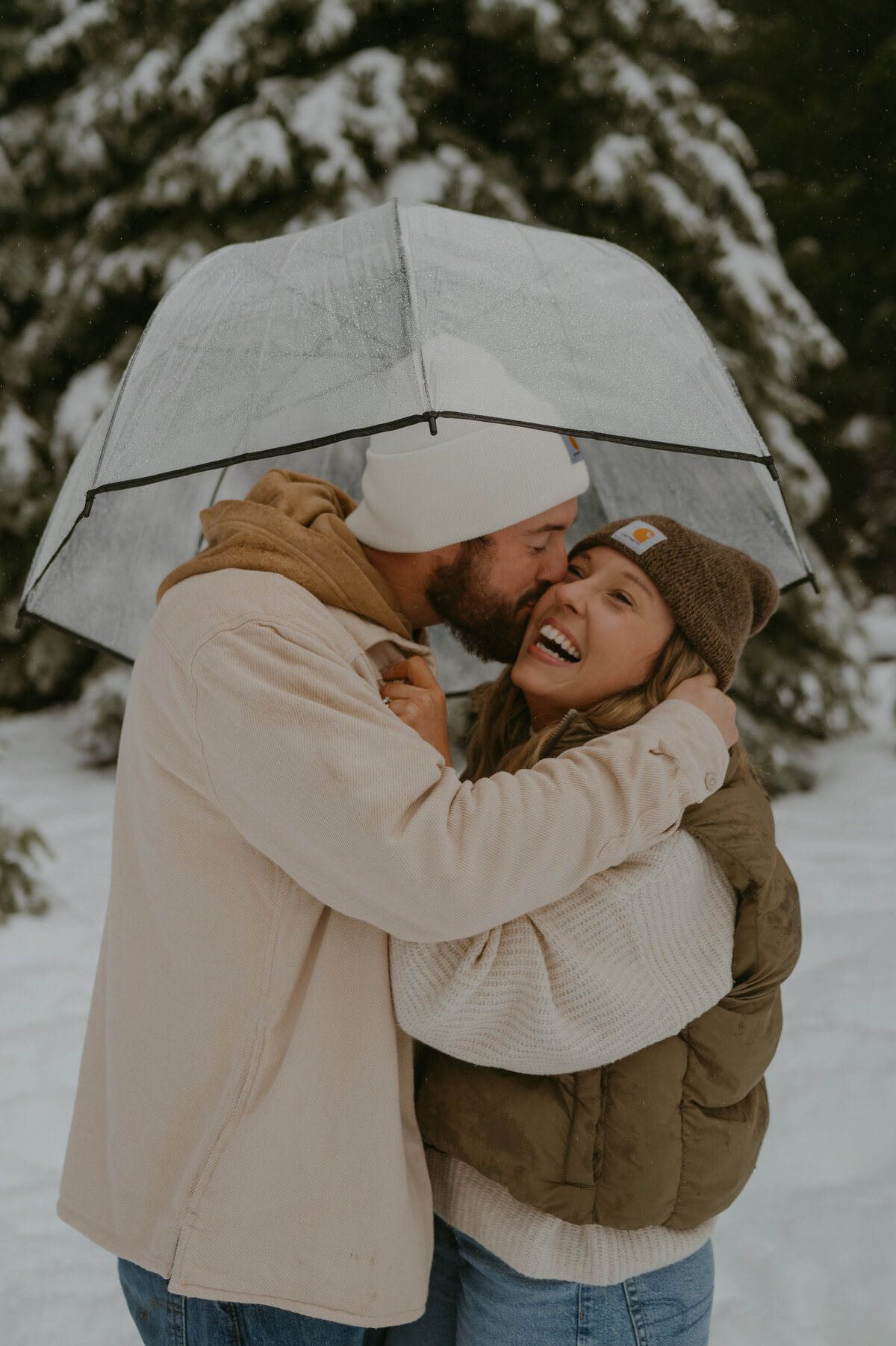 Oregon-Snow-engagement-photos-16