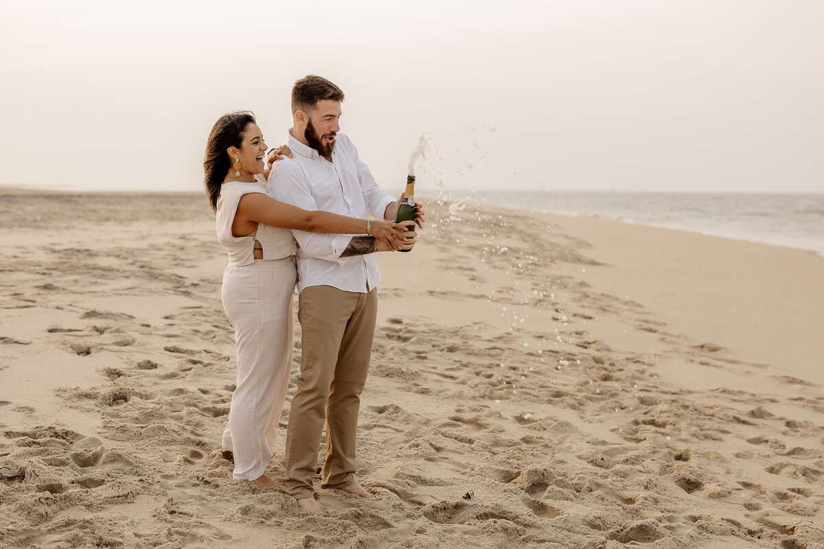 sandy-hook-nj-couple-photoshoot