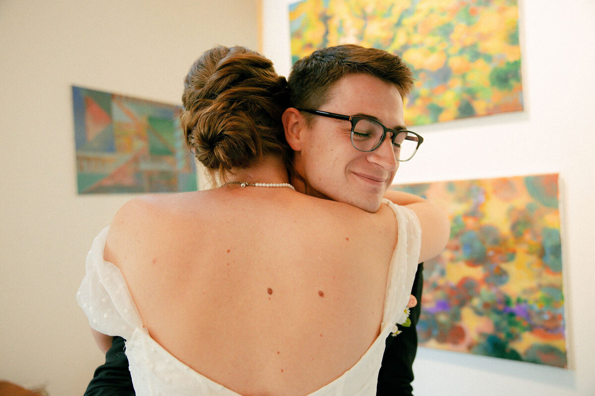 Brooke&PerronWeddingPhotos_GettingReady_AustinWeddingPhotographer_HereafterFilms-85