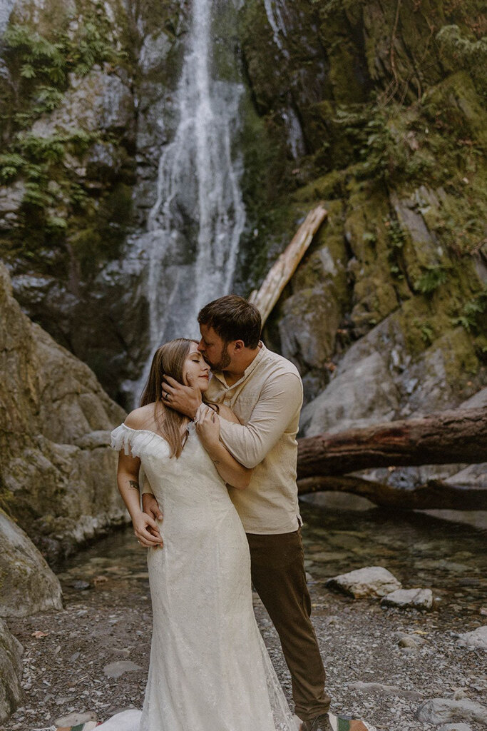 Custom bridal gown designed by Reign Bridal an atelier style studio in Victoria, British Columbia. Featured on the Brontë Bride Vendor Guide.