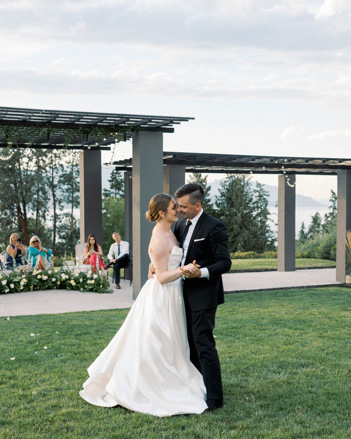 minted-photography-cedar-creek-winery-wedding-bc-108