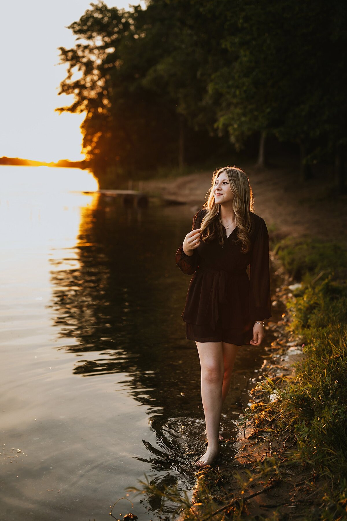 lake-senior-portraits-lindstrom-mn