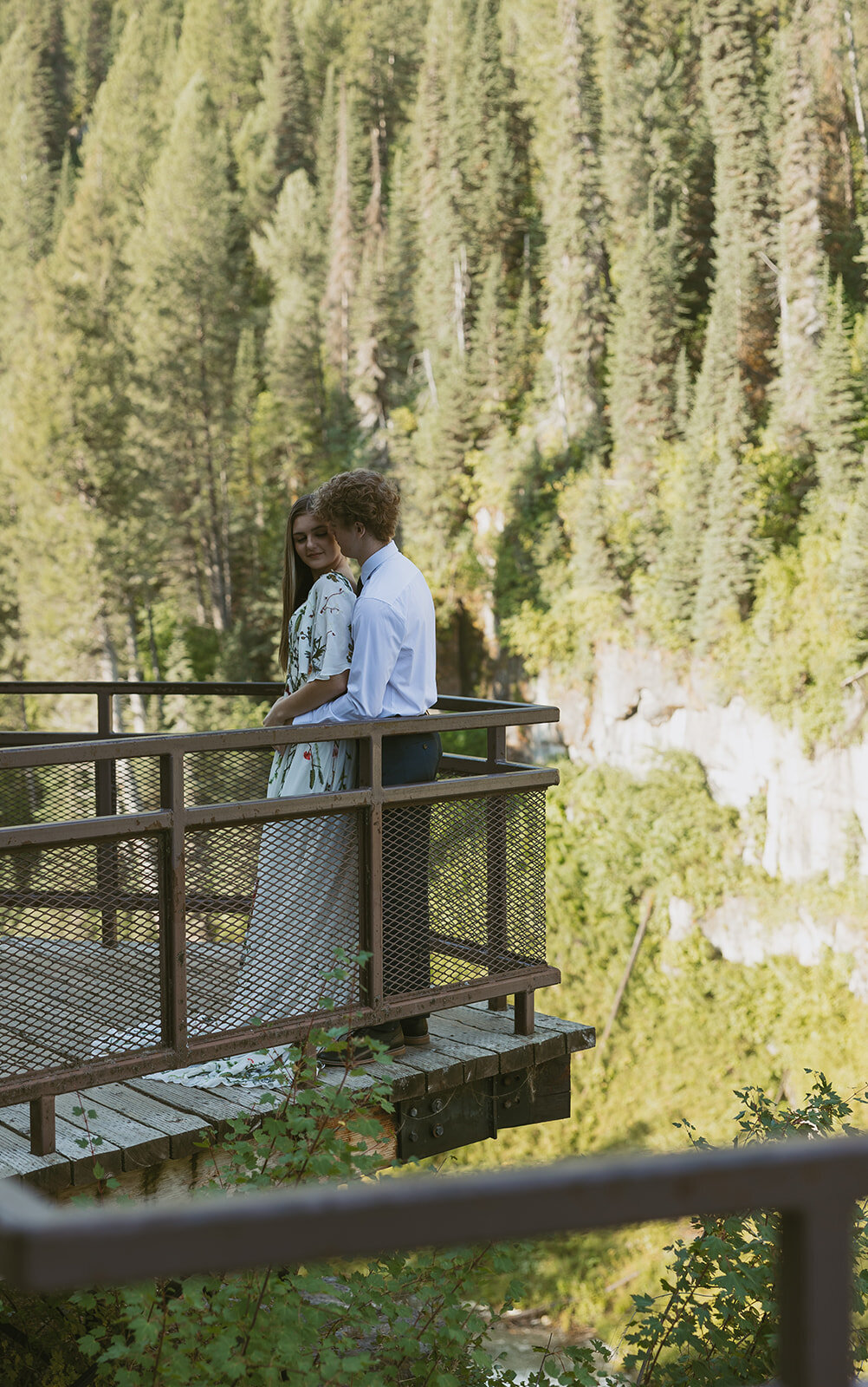 tanya-davids-photo-film-mesa-falls-yellowstone-rexburg-island-park-destination-storytelling-documentary-wedding-elopement-phototgrapher-idaho-37