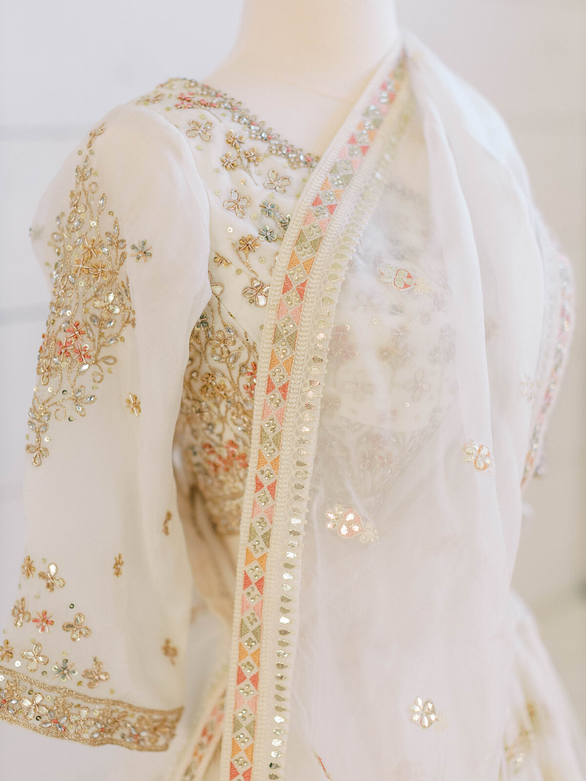 colorful-indian-wedding-wedding-details-north-tx-sarah-lanette-81