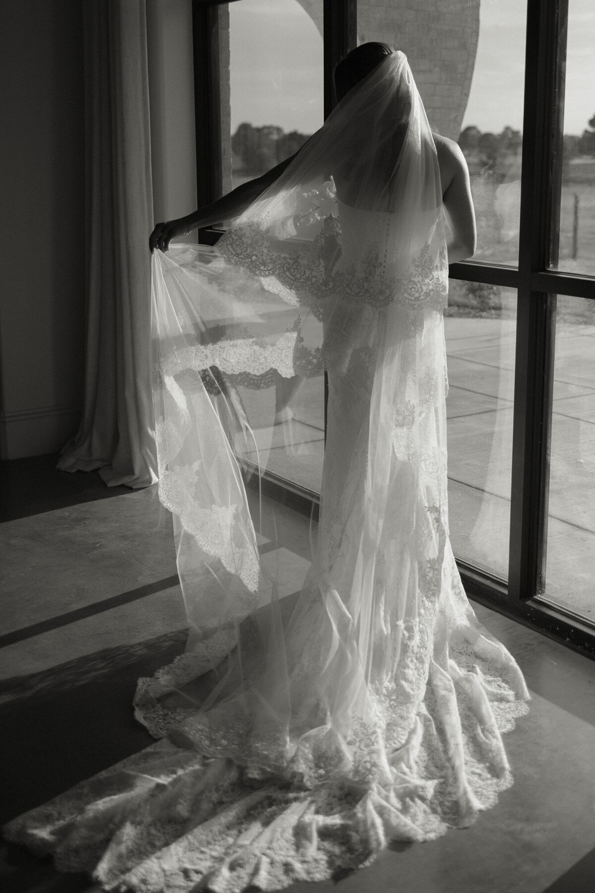 Andrea-lubbockbridalsession-adelphocellars-dawnphotoco-161