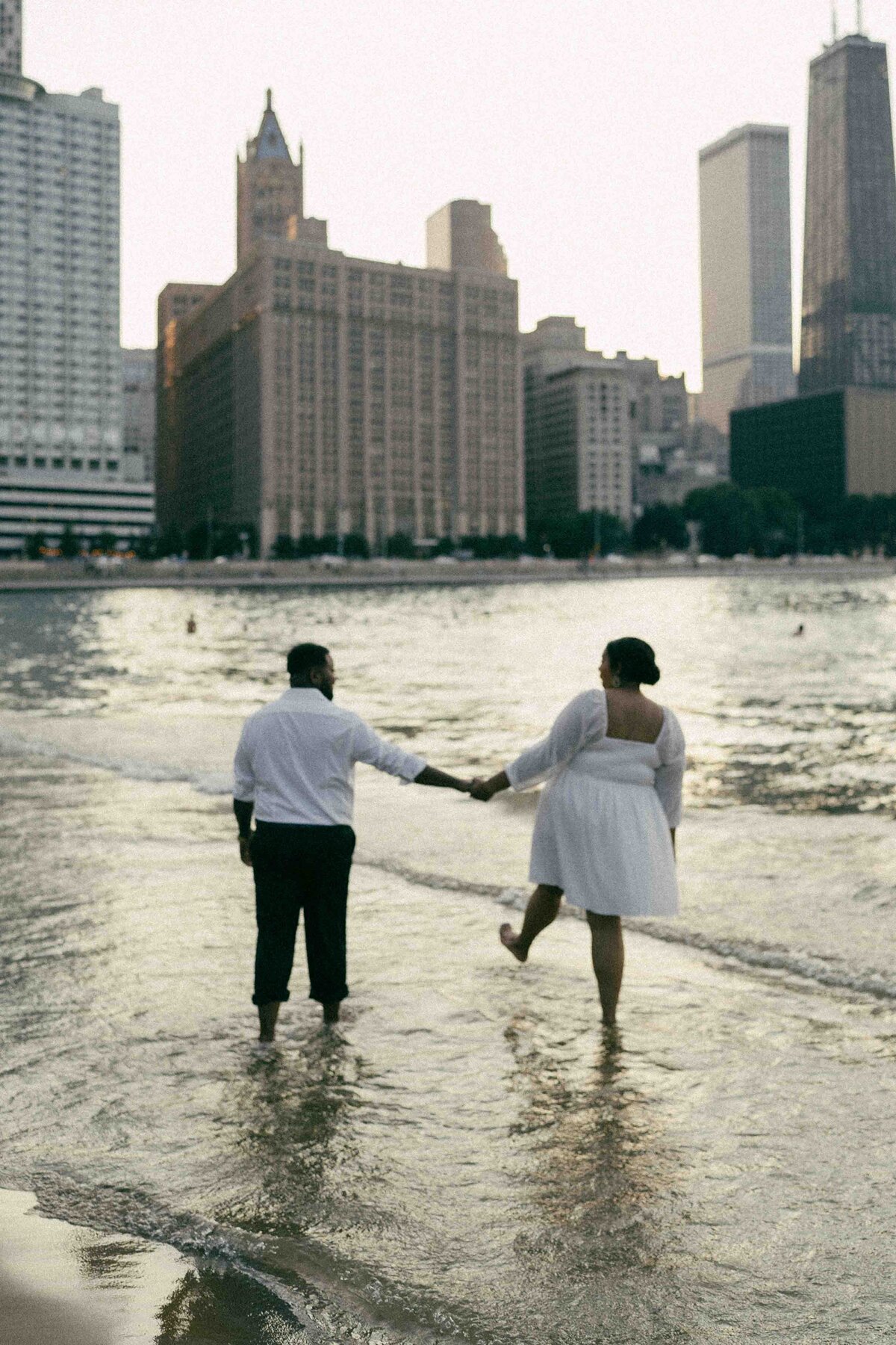 Romantic Chicago Summer Elopement-22