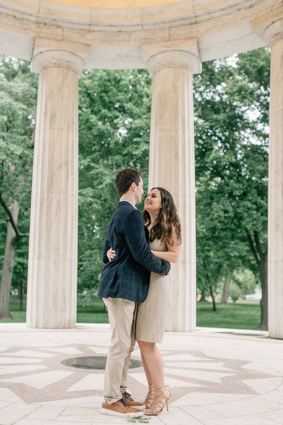 washington-dc-engagement-rainy-day-photos-lincoln-memorial-karenadixon-2022-244