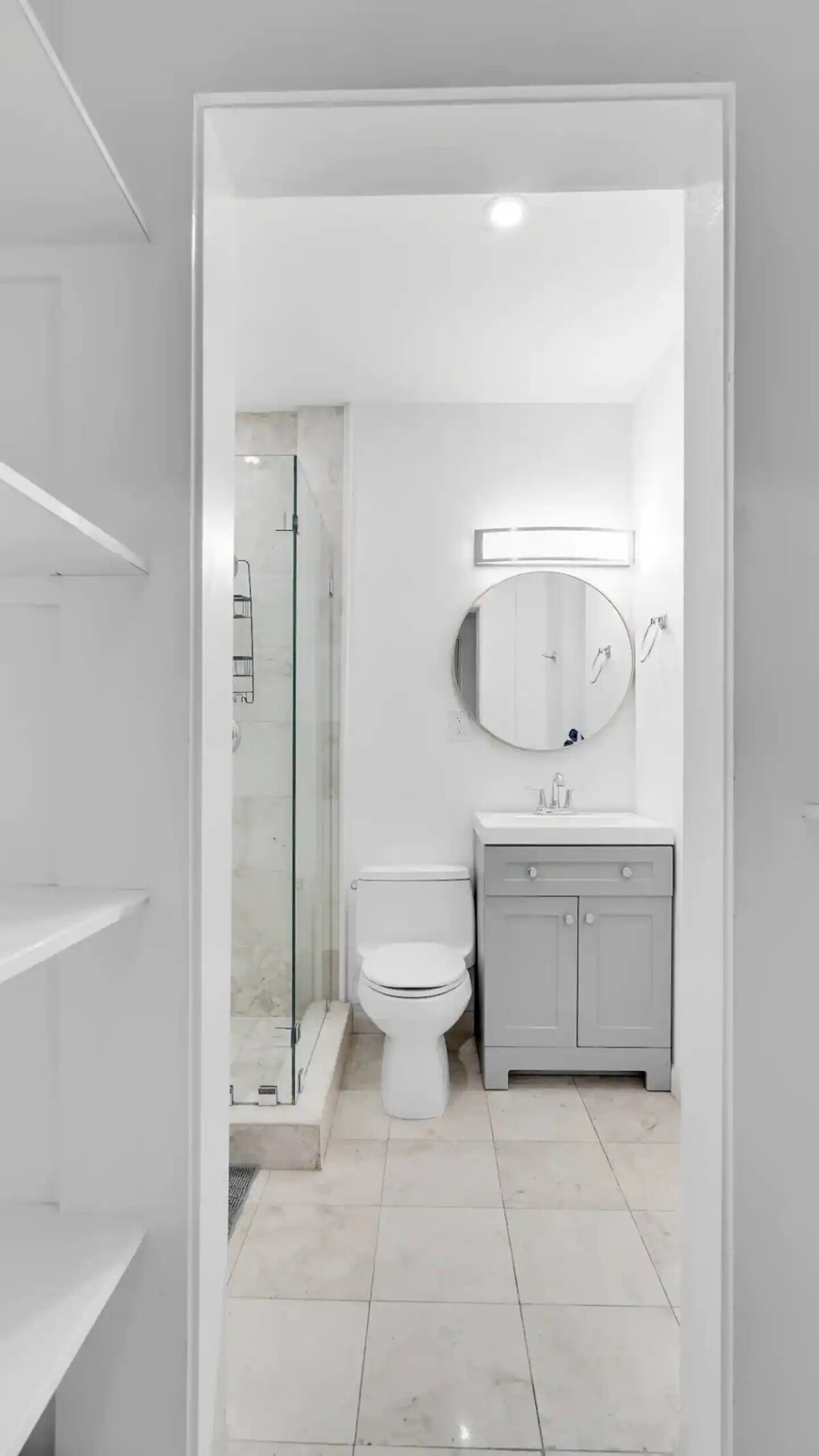 Bathroom 3 (1)