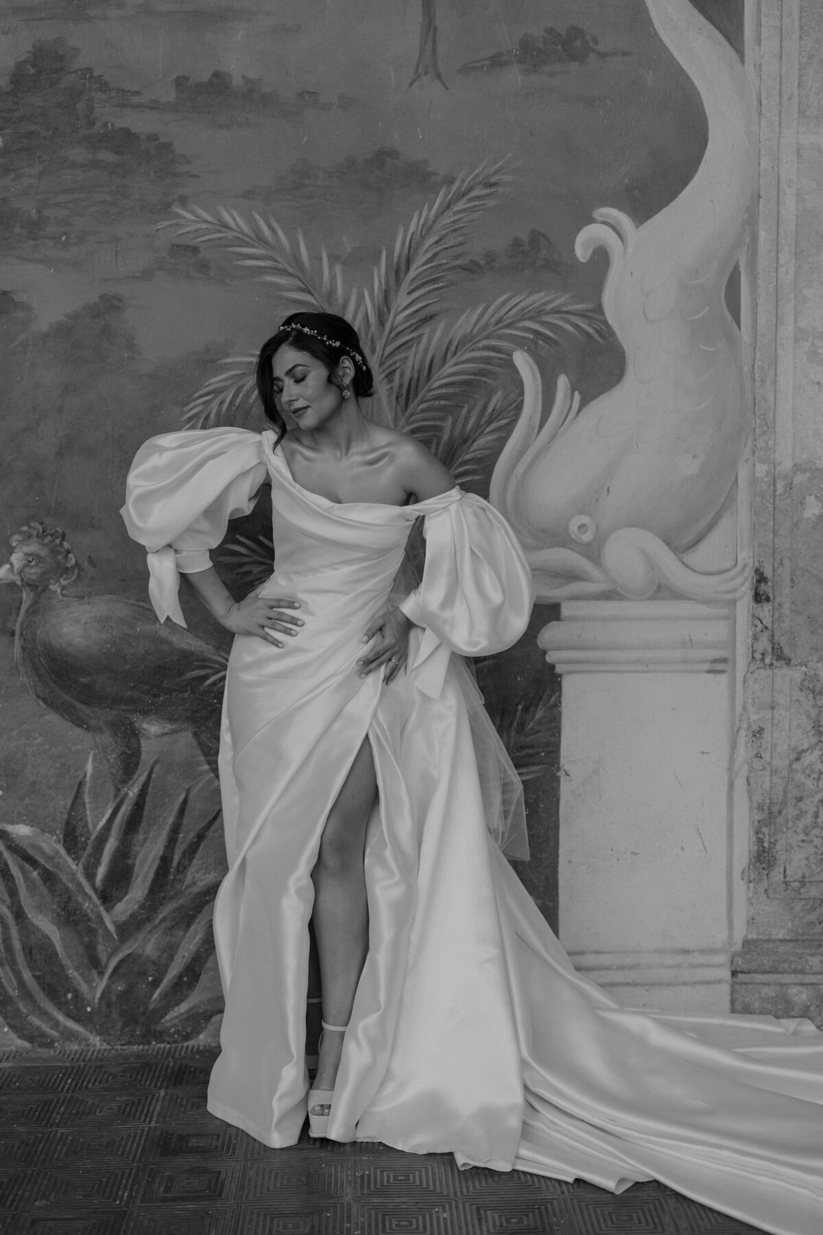 Luxury Merida wedding portrait of the bride in black and white