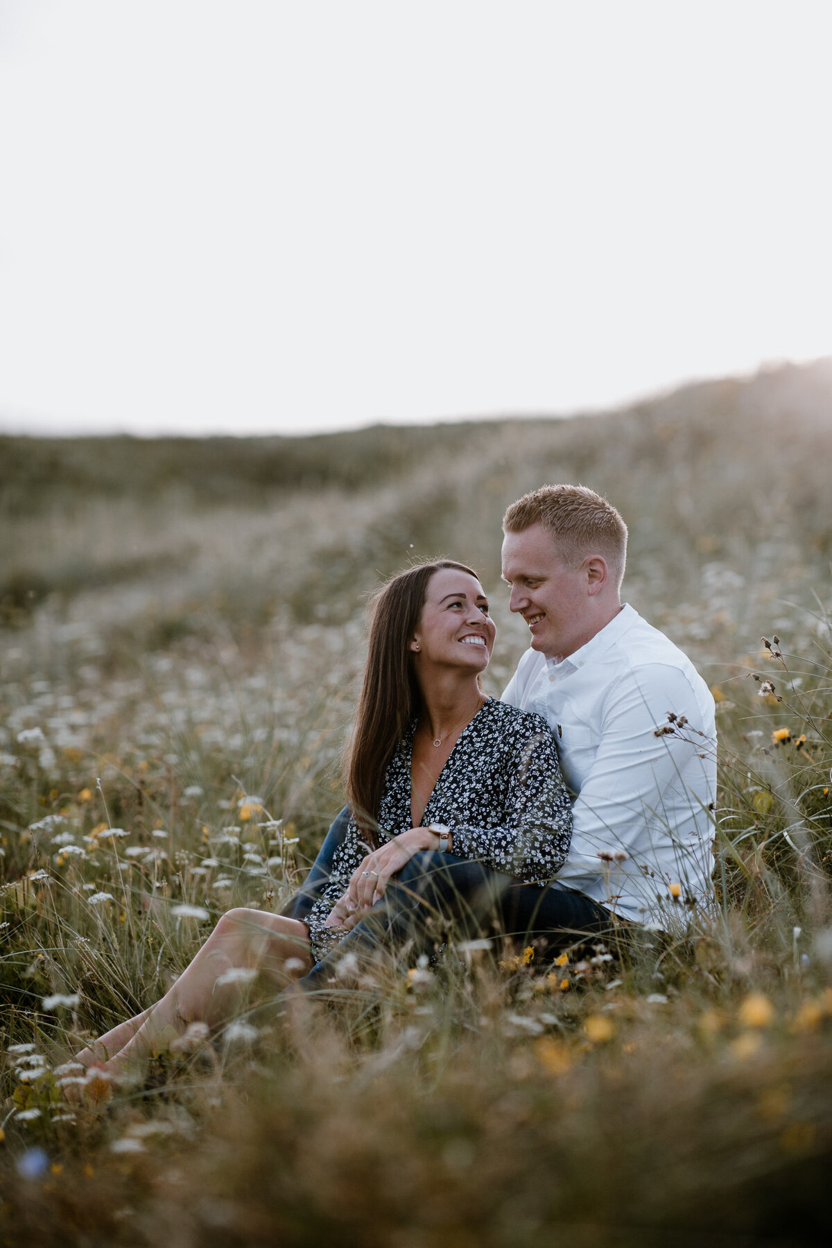 forlovelse_parfoto_charlottechristensen_jæren_Brusand_strand-01 (1)