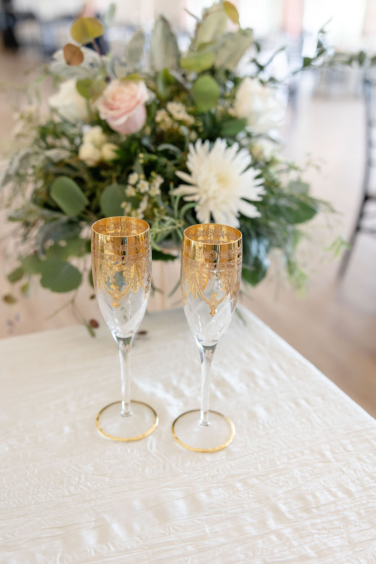 European champagne flutes at Milestone Georgetown wedding photographer in Texas
