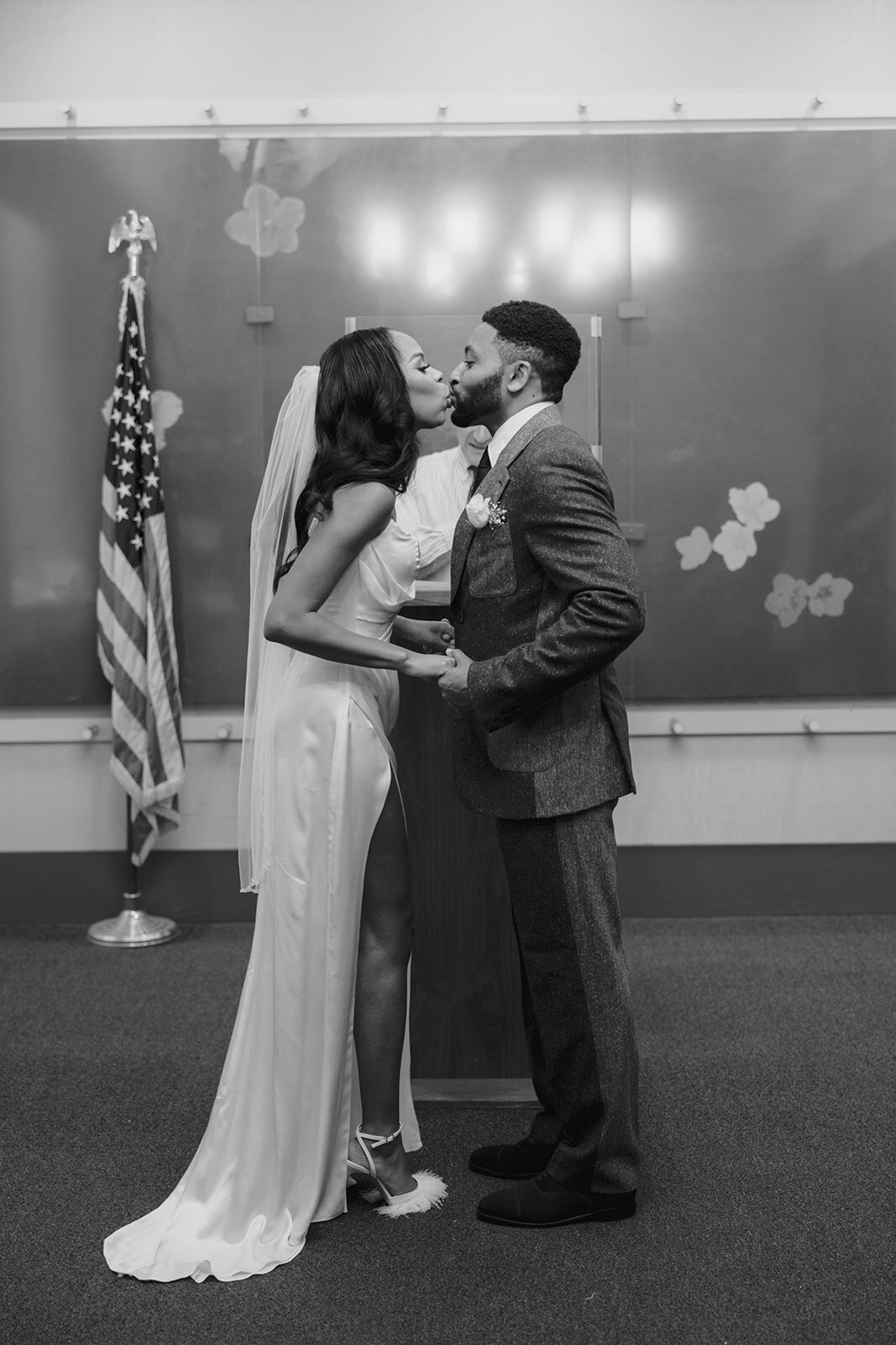 Intimate-City-Hall-Elopement-New-York-Larisa-Shorina-Weddings-15