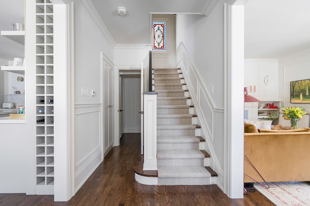 65-web-or-mls-22_001_Staircase