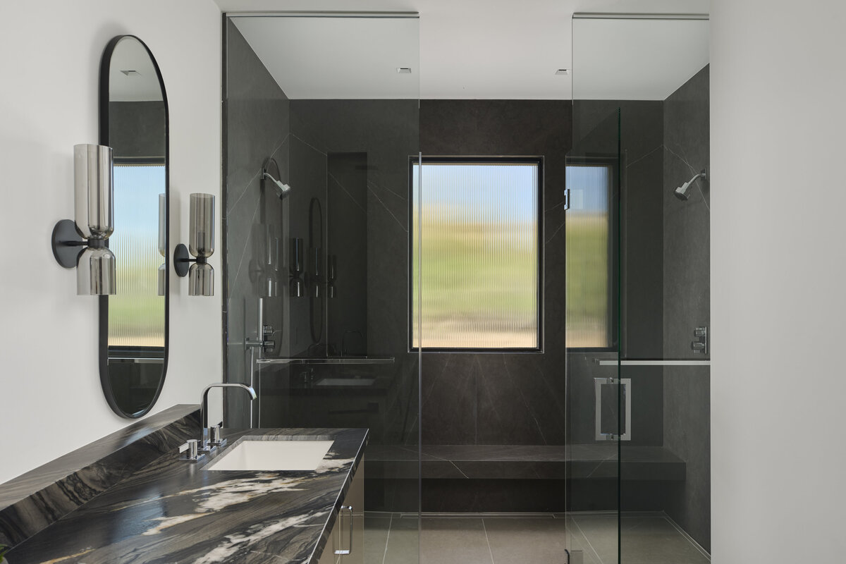sparebathroom1b