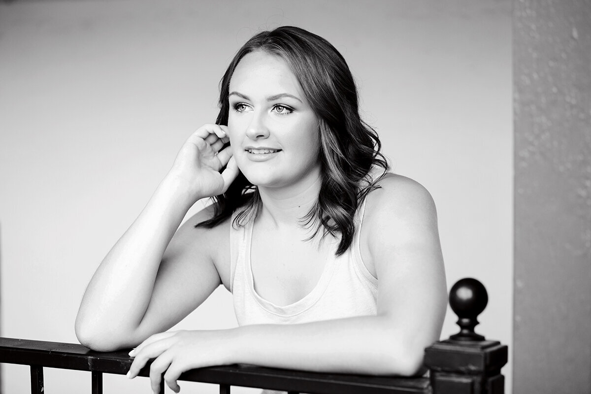 Senior-Yearbook-Pictures-BW