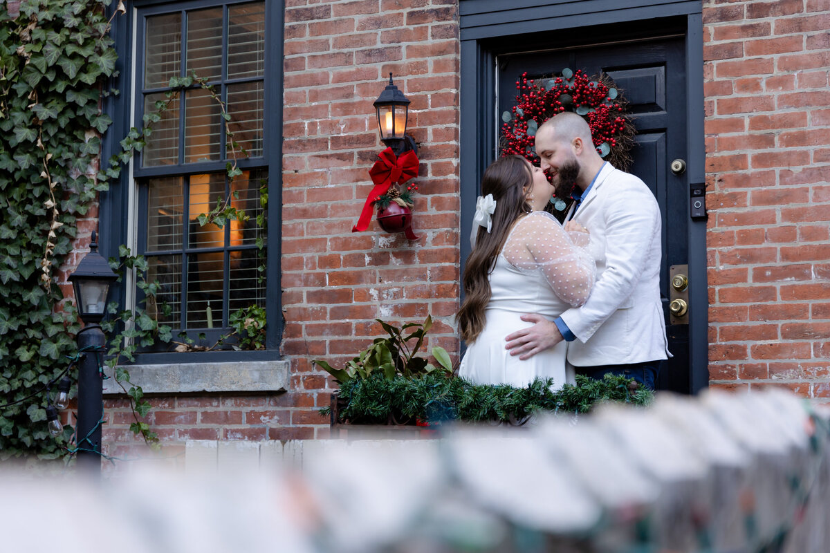 Emily&Ben_NikkiHalterPhotography_OldCityPhiladelphia_PA-47