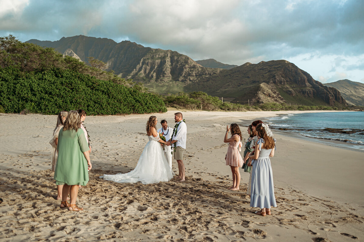 Hawaii-beach-elopement-8